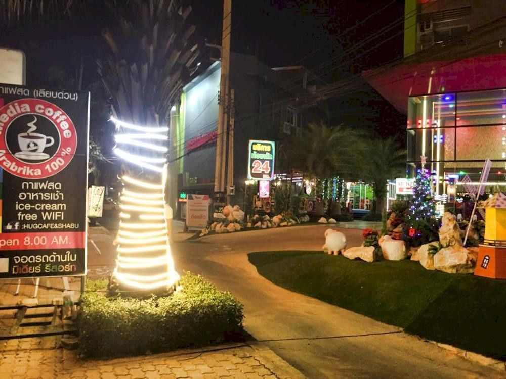 The Breton Hotel Media Bangkok Dış mekan fotoğraf