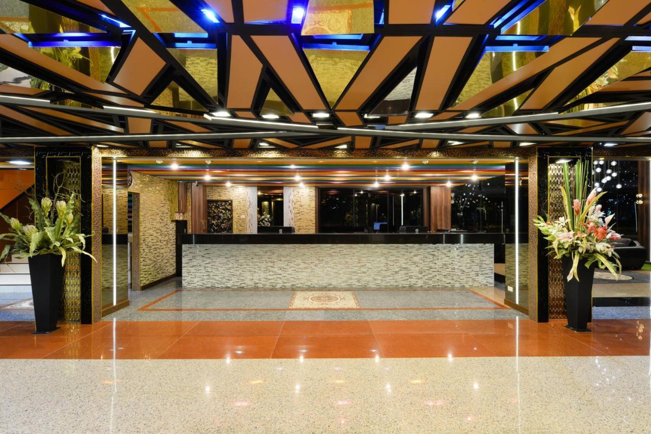 The Breton Hotel Media Bangkok Dış mekan fotoğraf